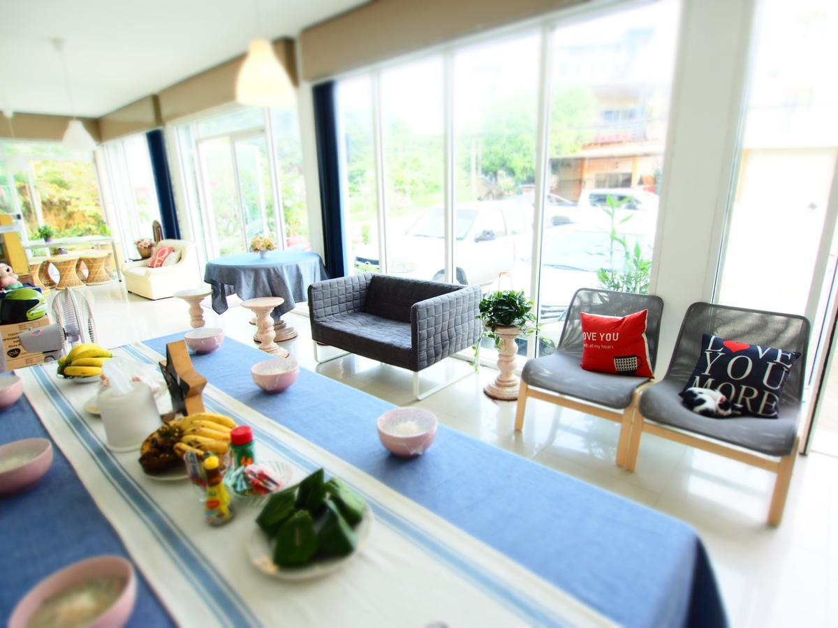 ピサヌローク Banmeesukko Bed & Breakfast エクステリア 写真