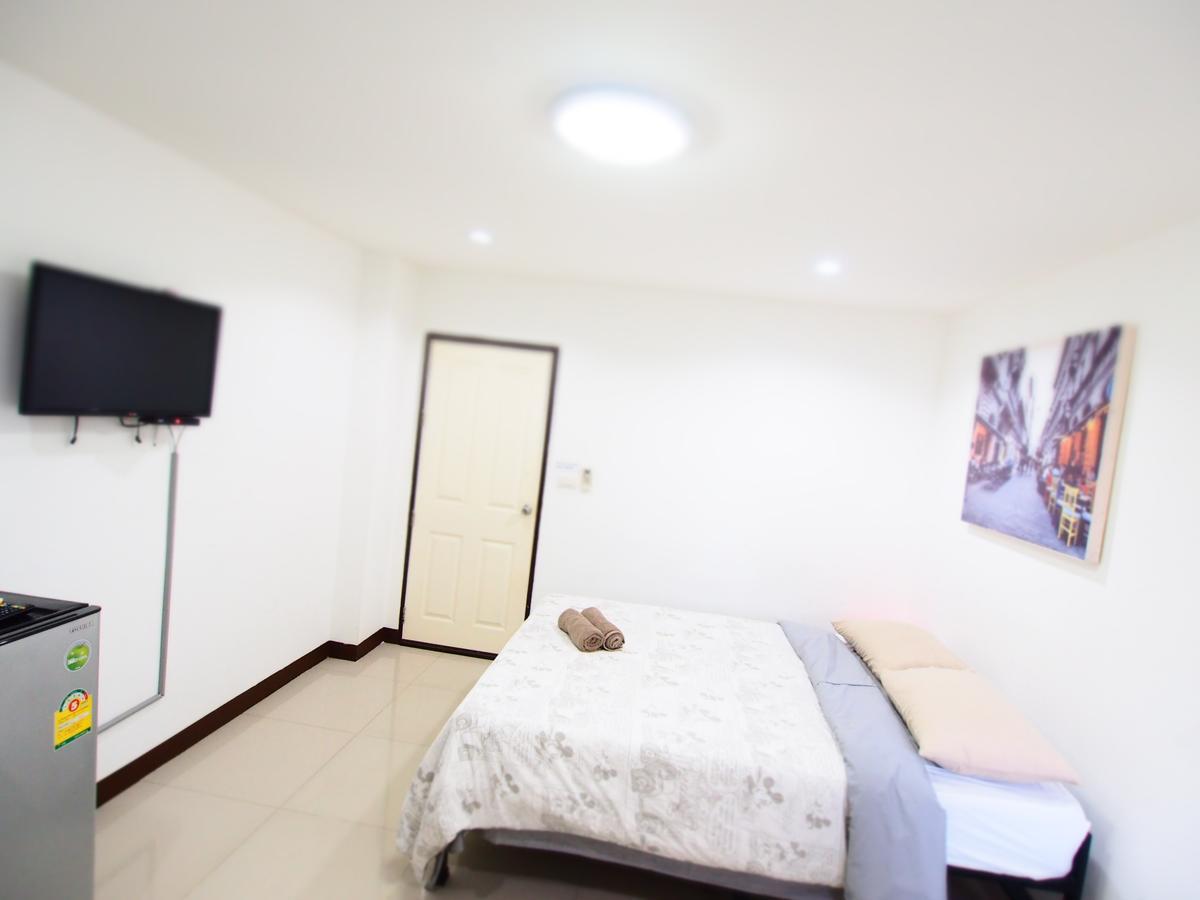 ピサヌローク Banmeesukko Bed & Breakfast エクステリア 写真