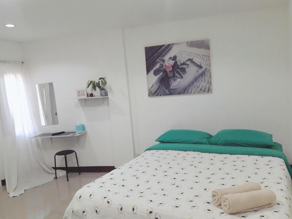 ピサヌローク Banmeesukko Bed & Breakfast エクステリア 写真